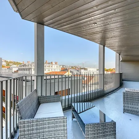 Guestready - Charming Getaway With A Terrace * Лион